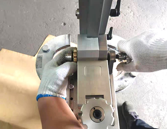 300型齒輪傳動研磨機